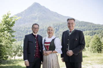 Auf dem Bild v.l.n.r.: Bundesrat Sebastian Kolland, Landtagsabgeordnete Barbara Schwaighofer und Otto Lederer (Landrat Rosenheim)