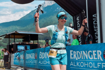 Hannah Kirchhübel überquerte nach 6 Stunden und 58 Minuten als Siegerin des KOASA-Marathon die Zielgerade.