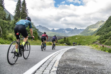 1.500 nationale und internationale Teilnehmer:innen stellen sich dem ARLBERG Giro.