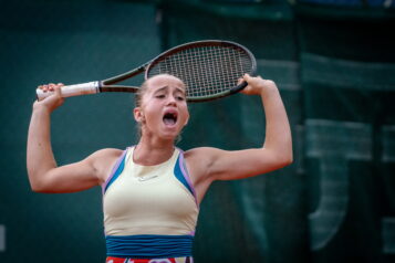 Vom 13. bis 21. Juli 2024 schlagen bei den Sparkasse Austrian Youth Open Kufstein die Tennisstars von morgen auf.