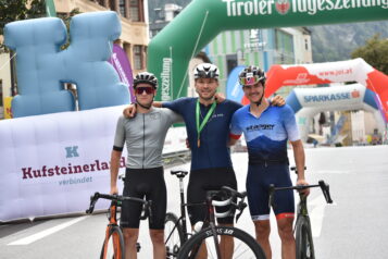 Sieger der Seenrunde (v.l.n.r.): Daniel Knapp (3. Platz), Johannes Lener (1. Platz) und Florian Dagn (2. Platz).