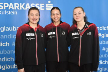 Das erfolgreiche Damenteam der Sportunion Kufstein – Arantxa Cossio Aceves, Mariam Alhodaby und Danielle Florence Kelly im Fokus. (v.l.n.r.)