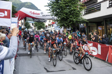 1.500 Fahrer:innen starten beim legendären ARLBERG Giro – ein Radrennen der Extraklasse.